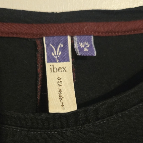 Ibex Women's Classic Black Long Sleeve Tee. - Picture 2 of 6